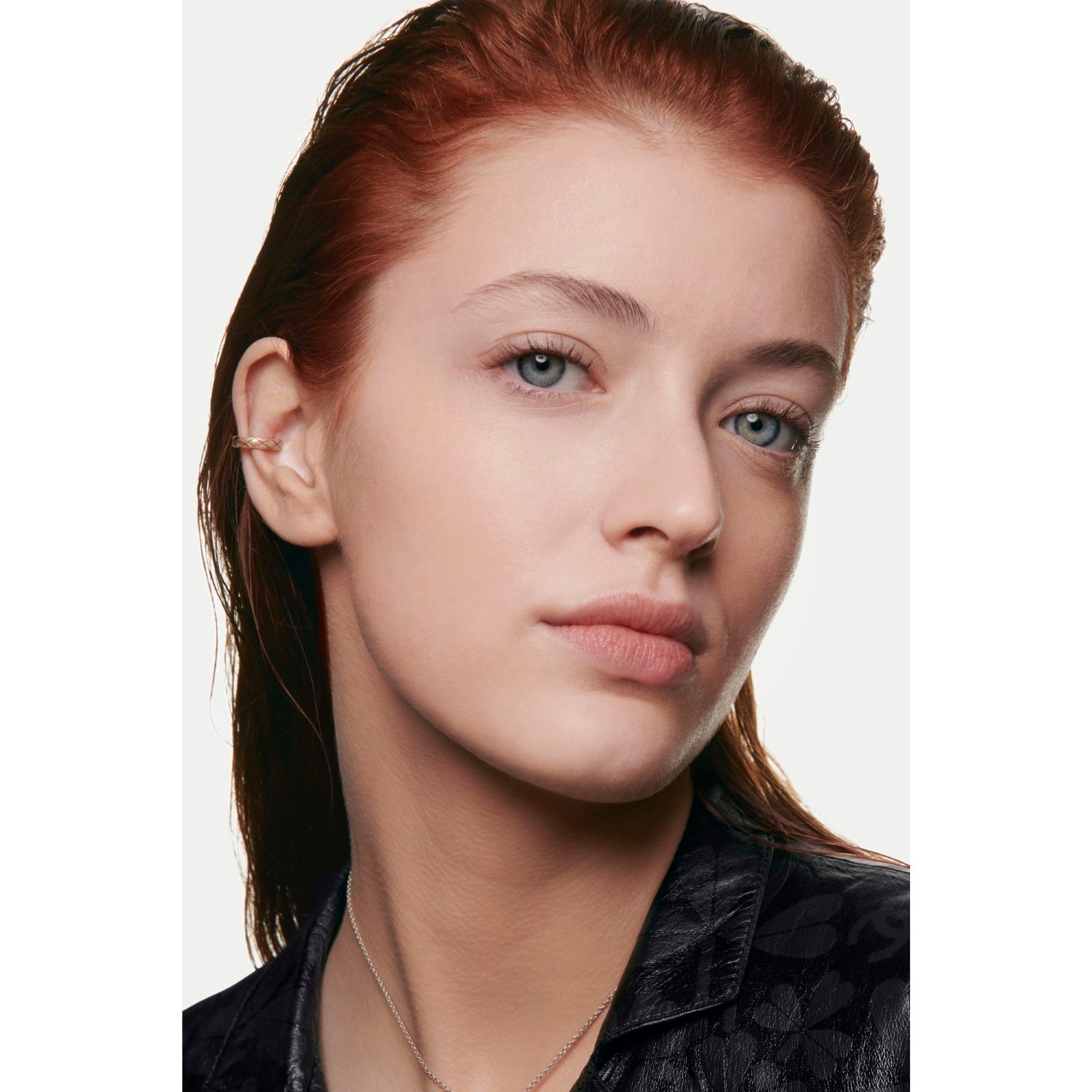 LES BEIGES BASE DE MAQUILLAJE. EFECTO SALUDABLE NATURAL HIDRATANTE